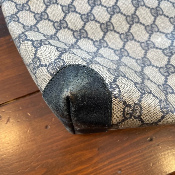 Gucci Tote - Picture 14 of 15